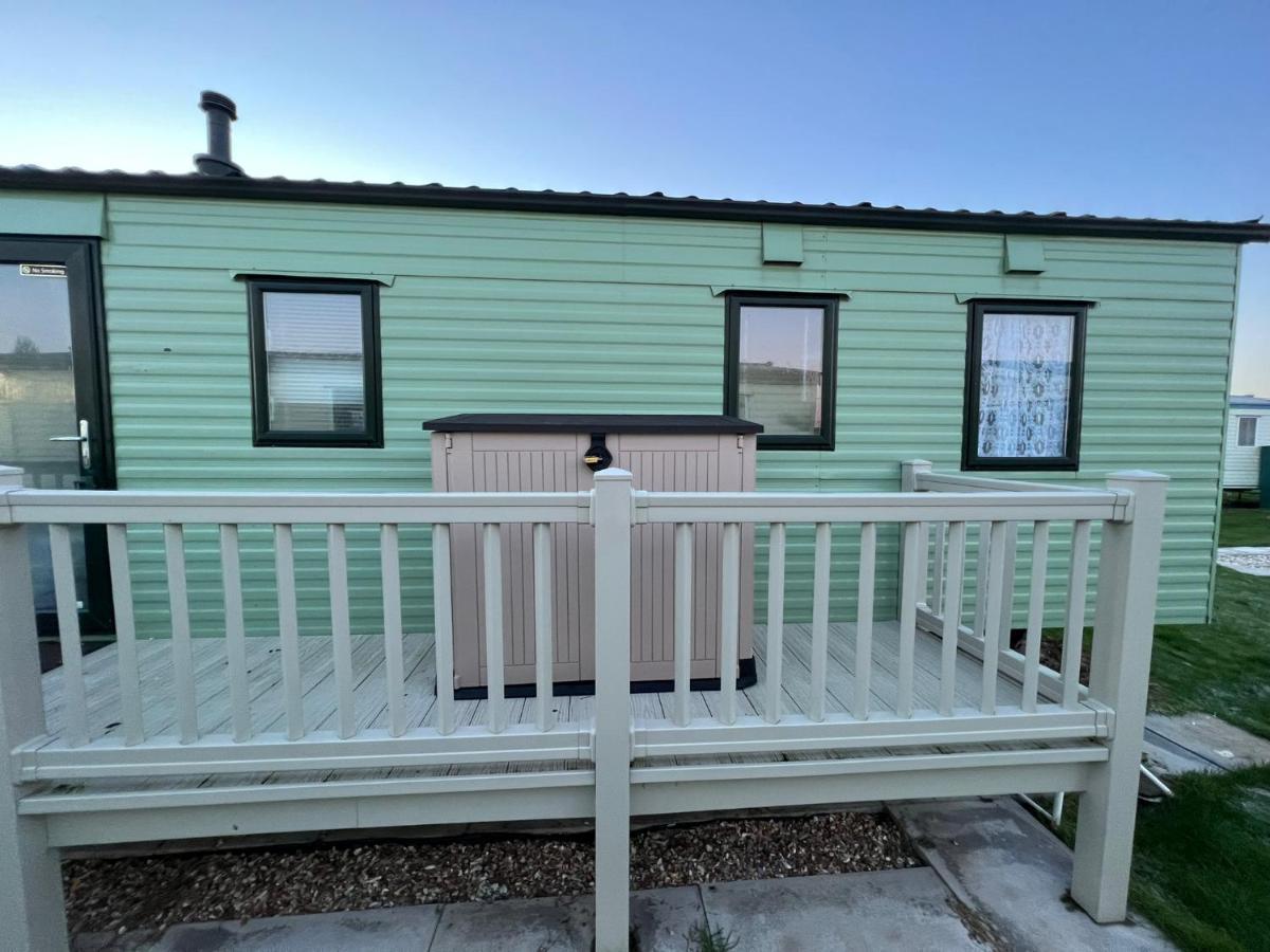 Sunnymede Park 6 Berth At Fantasy Island Minimum 3 Days